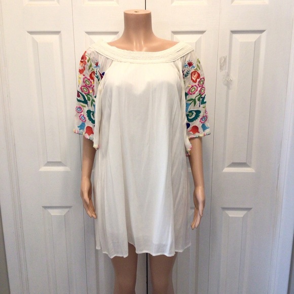 Judith March Boho Ivory Crinkle Floral Embroidered Half Sleeve Tunic Top Size L - Picture 2 of 9
